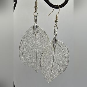 🍁 Silvertone Dipped Leaf Dangle Earrings Lacy 2.25" Long